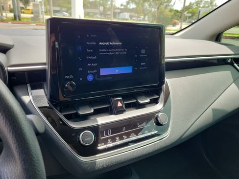 Used 2025 Toyota Corolla LE FWD image 28