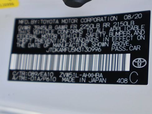Certified 2021 Toyota Prius XLE FWD image 26