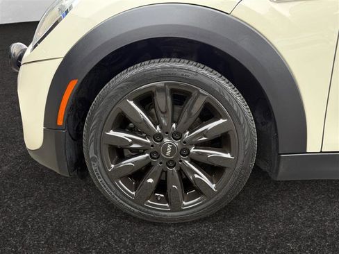 Used 2016 MINI Cooper S w/ Wired Package image 15