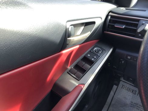 Used 2019 Lexus IS 300 F Sport image 11