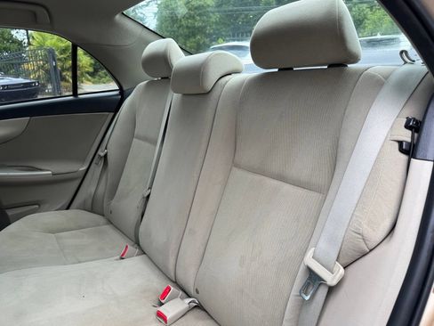 Used 2013 Toyota Corolla LE FWD image 16