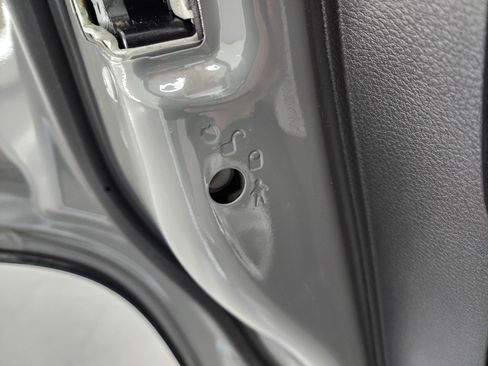 Used 2024 Jeep Compass Latitude image 35