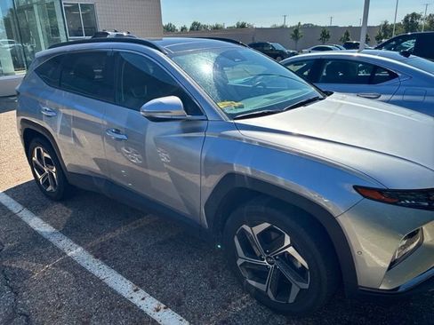 Certified 2024 Hyundai Tucson Limited AWD/4WD image 3