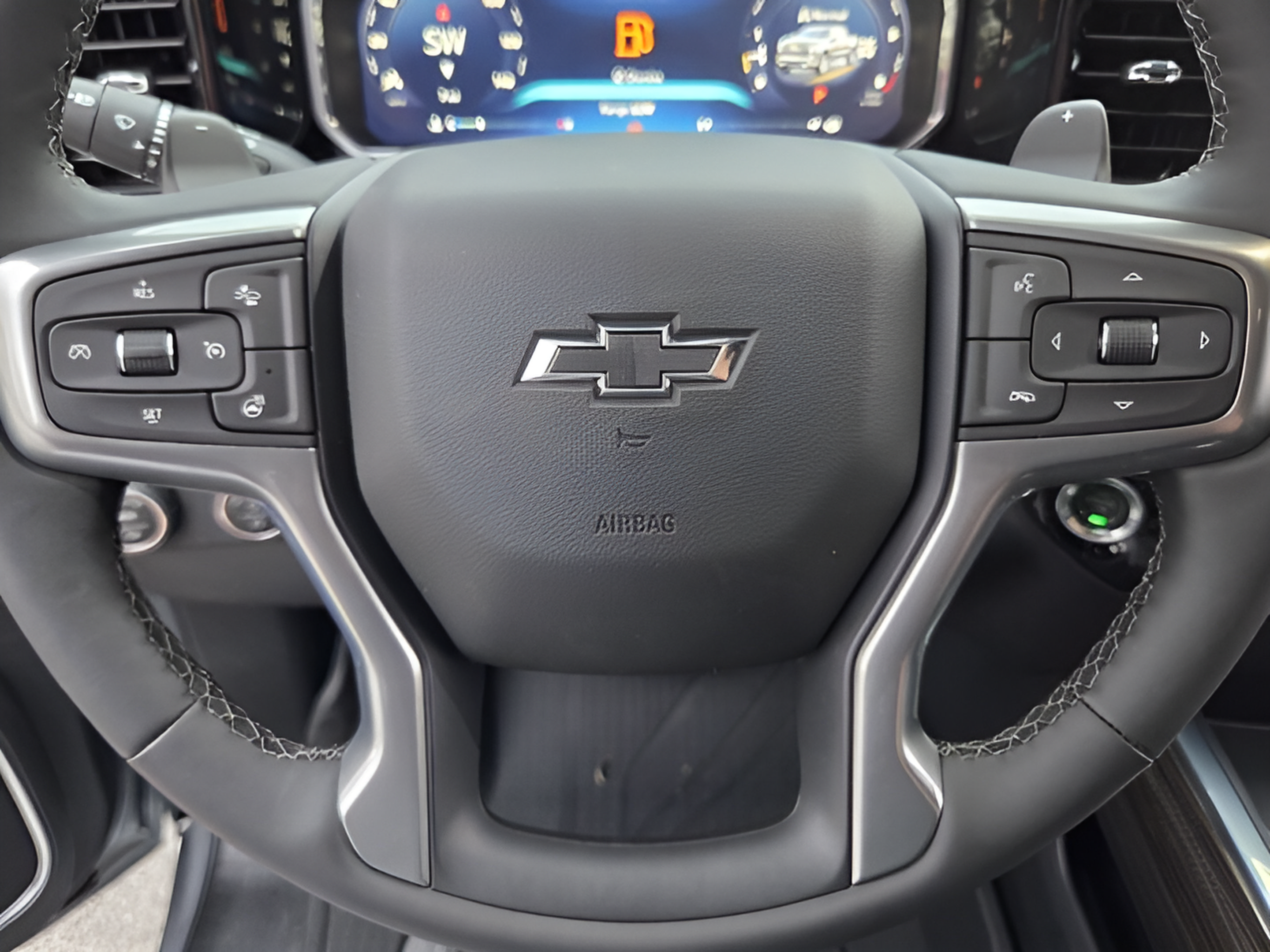 New 2026 Chevrolet Silverado 1500 RST w/ Redline Edition AWD/4WD image 24