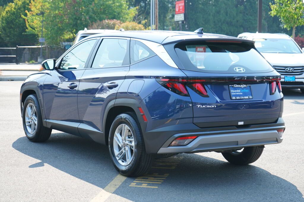 Certified 2025 Hyundai Tucson SE FWD image 8