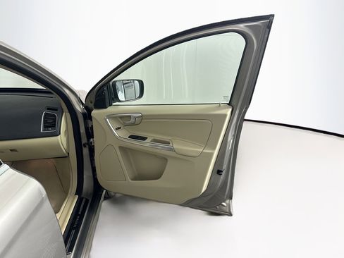 Used 2015 Volvo XC60 T5 Premier image 30