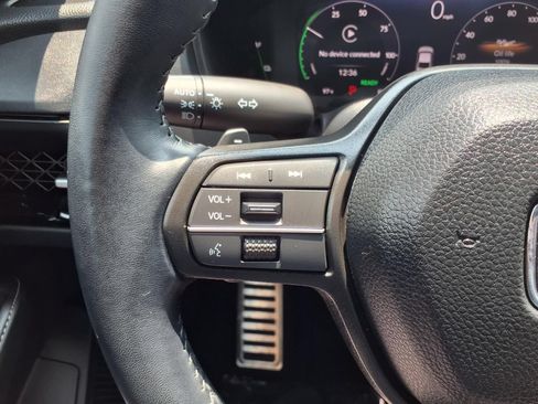 Used 2025 Honda Accord Sport image 16