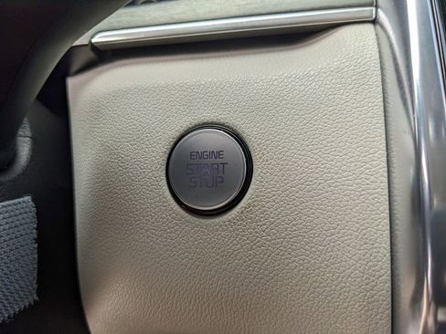 Certified 2023 Kia Sorento SX FWD image 28