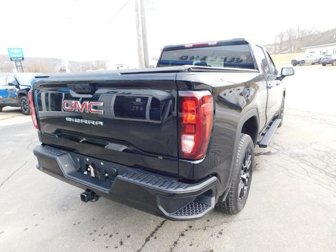 Used 2023 GMC Sierra 1500 Pro w/ Graphite Edition image 9