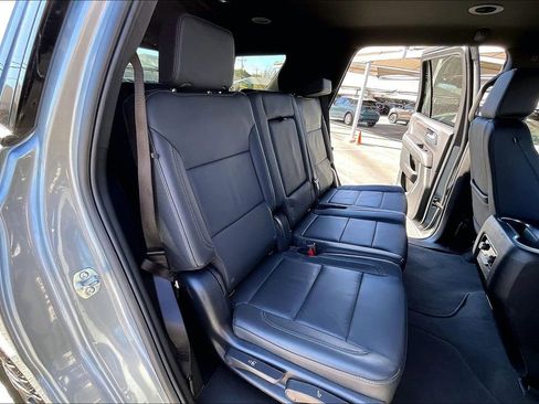 Used 2025 Chevrolet Tahoe Z71 image 38