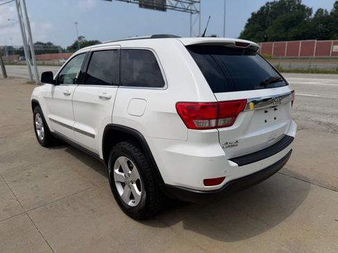 Used 2013 Jeep Grand Cherokee Laredo AWD/4WD image 8
