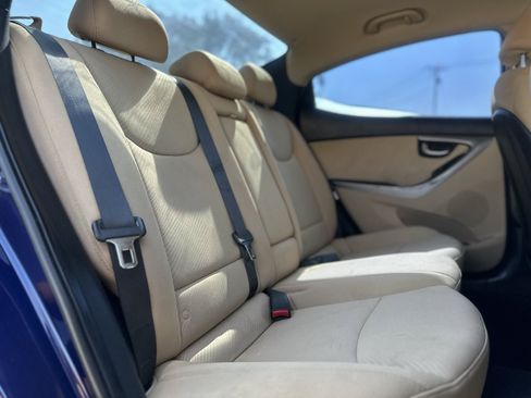 Used 2013 Hyundai Elantra GLS w/ Preferred Pkg FWD image 12