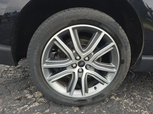 Used 2024 Ford Edge Titanium w/ Equipment Group 301A AWD/4WD image 32