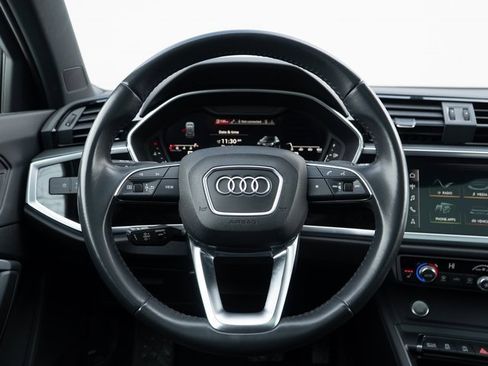 Used 2020 Audi Q3 2.0T Prestige w/ Prestige Package image 23