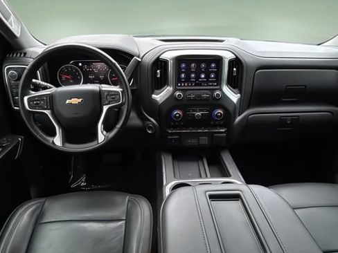 Used 2020 Chevrolet Silverado 1500 LTZ w/ LTZ Premium Package AWD/4WD image 16