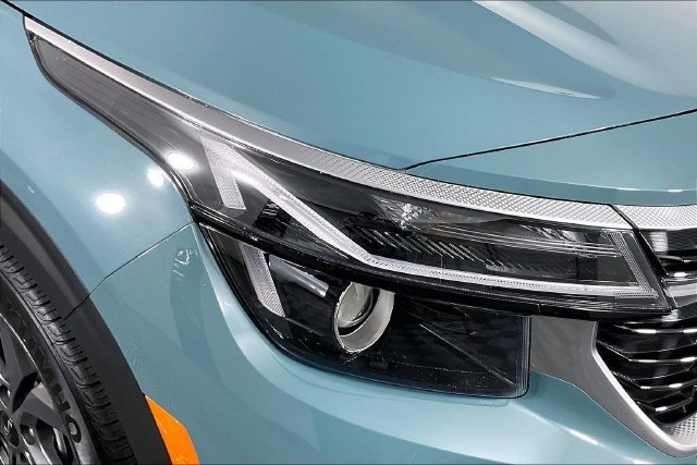 Certified 2024 Kia Seltos S FWD image 28