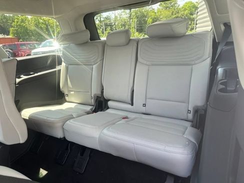 New 2027 Ford Expedition Platinum w/ Platinum Ultimate Package AWD/4WD image 28