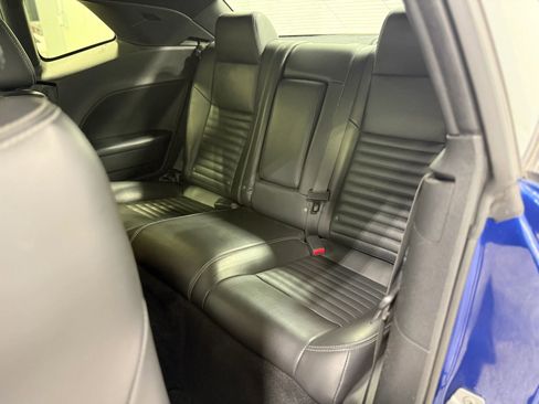 Used 2010 Dodge Challenger R/T RWD image 23