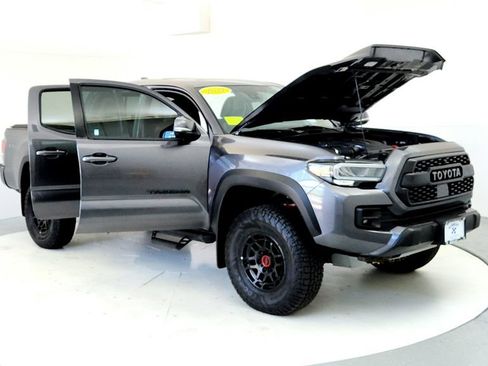 Certified 2022 Toyota Tacoma TRD Pro AWD/4WD image 12