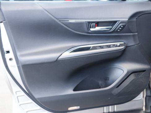 Certified 2023 Toyota Venza Limited AWD/4WD image 22