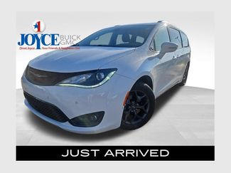 Used 2020 Chrysler Pacifica Limited w/ Advanced Safetytec Group FWD 360° Tour