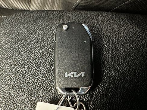 Used 2023 Kia Forte LXS image 17