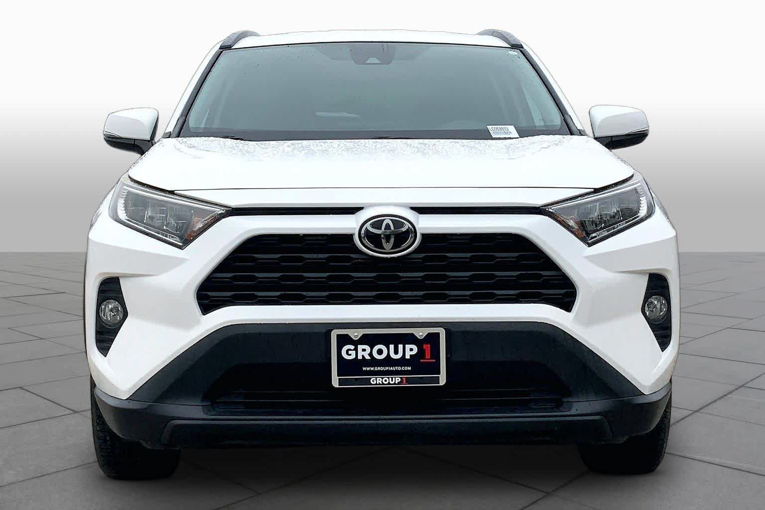 Used 2020 Toyota RAV4 XLE FWD image 4