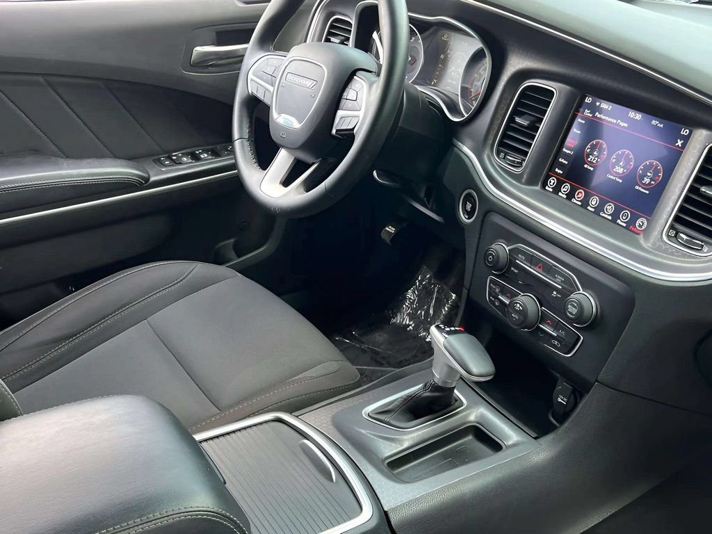 Used 2017 Dodge Charger R/T RWD image 6