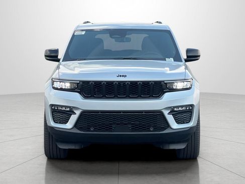 New 2025 Jeep Grand Cherokee Limited w/ Luxury Tech Group II image 3
