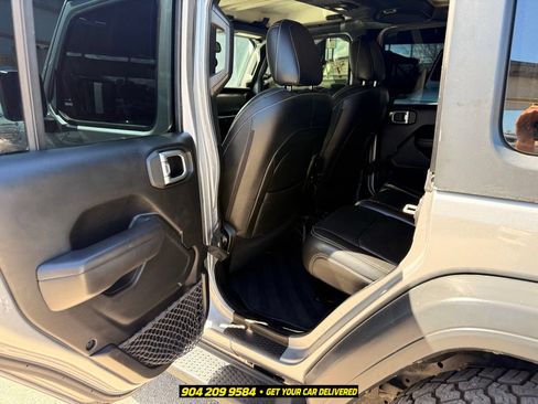 Used 2018 Jeep Wrangler Unlimited Sport S AWD/4WD image 26