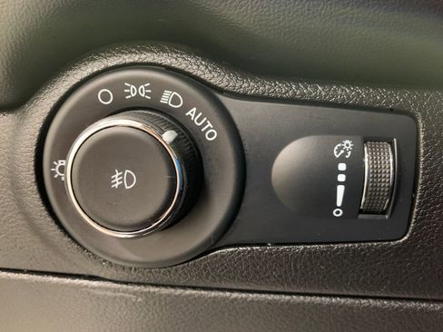 Used 2022 Dodge Durango GT image 27