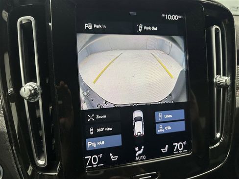 Used 2022 Volvo XC40 T5 R-Design w/ Climate Package image 25