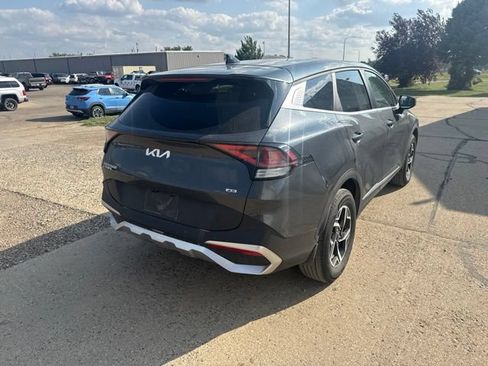 Used 2023 Kia Sportage LX AWD/4WD image 10