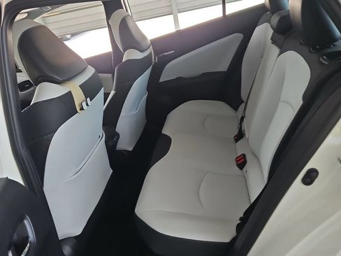 Used 2020 Toyota Prius Limited w/ Premium Convenience Package FWD image 4