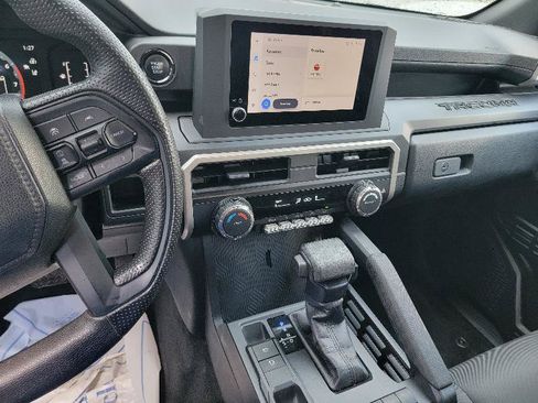 Used 2024 Toyota Tacoma SR RWD image 10