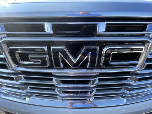 Certified 2026 GMC Yukon Denali w/ Sun & Power Step Package AWD/4WD image 32