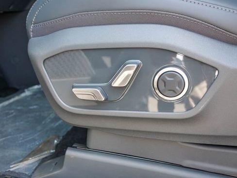 New 2026 Kia EV9 Wind image 23