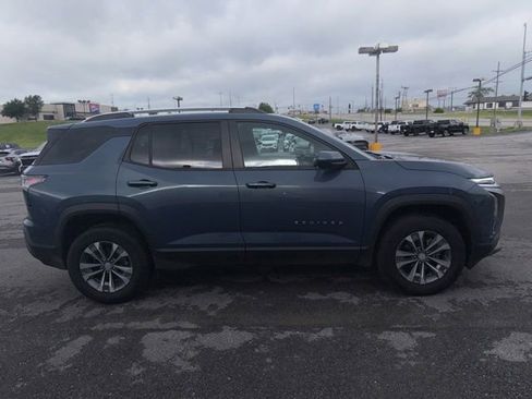 Used 2025 Chevrolet Equinox LT w/ Convenience Package II AWD/4WD image 9