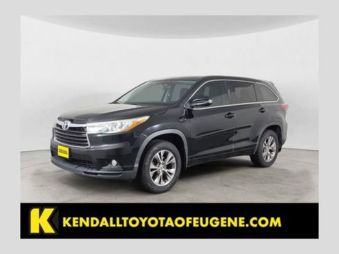 Used 2015 Toyota Highlander Plus image 1