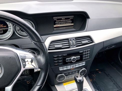 Used 2013 Mercedes-Benz C 250 Sedan image 7