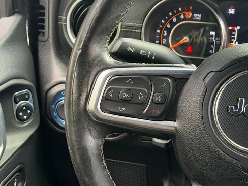 Used 2019 Jeep Wrangler Unlimited Sahara w/ Quick Order Package 24M Moab AWD/4WD image 43