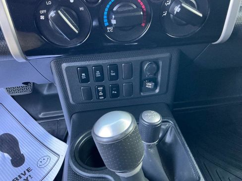 Used 2014 Toyota FJ Cruiser 4WD w/ Upgrade Package image 15