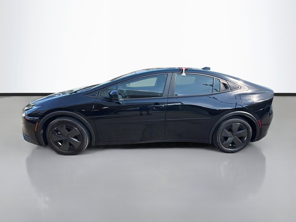 Used 2025 Toyota Prius Plug-In Hybrid FWD image 4