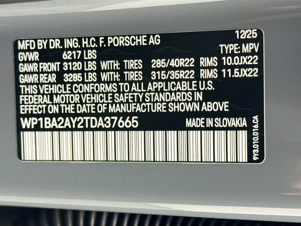 Used 2026 Porsche Cayenne Coupe AWD/4WD image 36