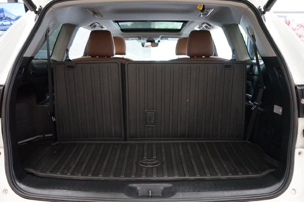Used 2018 Toyota Highlander Limited Platinum AWD/4WD image 56