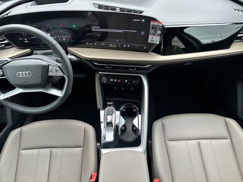 New 2025 Audi Q5 Prestige image 3