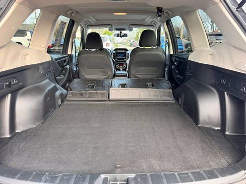 Used 2019 Subaru Forester Premium AWD/4WD image 6