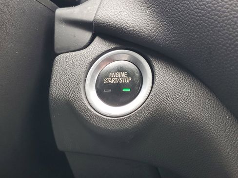Used 2022 Chevrolet Equinox LT FWD image 27