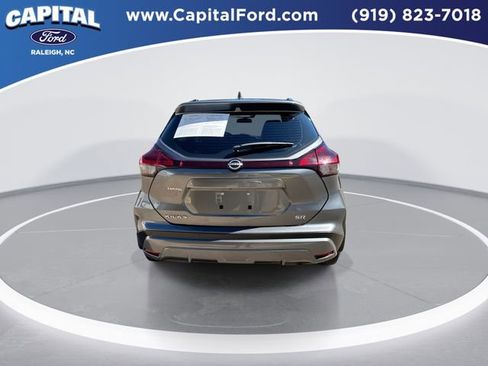 Used 2023 Nissan Kicks SR image 7