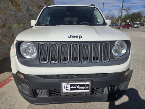 Used 2016 Jeep Renegade Latitude w/ Cold Weather Group image 14
